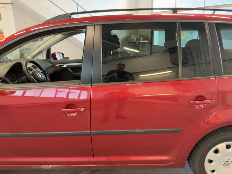 Volkswagen Touran 1.4 TSI Trendline 2010 – снимка 4