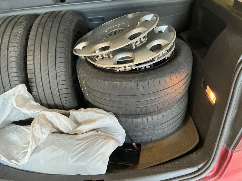 Volkswagen Touran 1.4 TSI Trendline 2010 – снимка 15