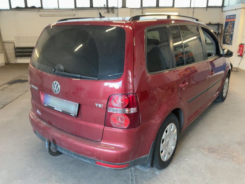 Volkswagen Touran 1.4 TSI Trendline 2010 – снимка 8