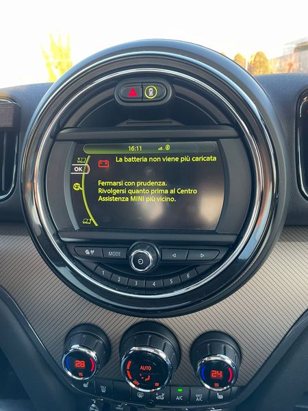 MINI Countryman Cooper S E Hybrid ALL4 2017 – снимка 29