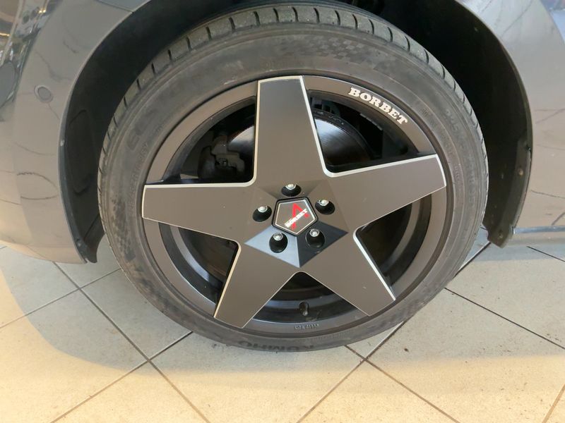 Volkswagen Touran 2.0 TDI IQ.DRIVE 2019 – снимка 3