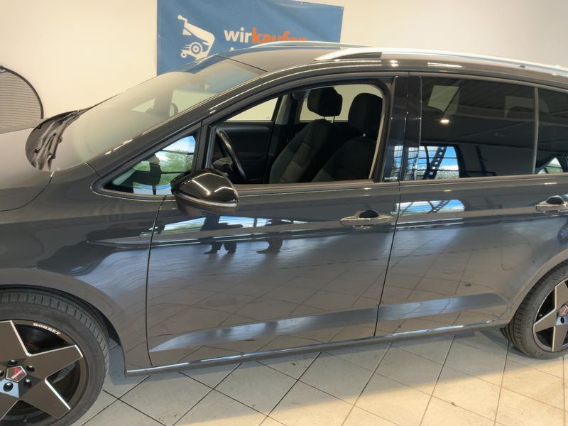 Volkswagen Touran 2.0 TDI IQ.DRIVE 2019 – снимка 4
