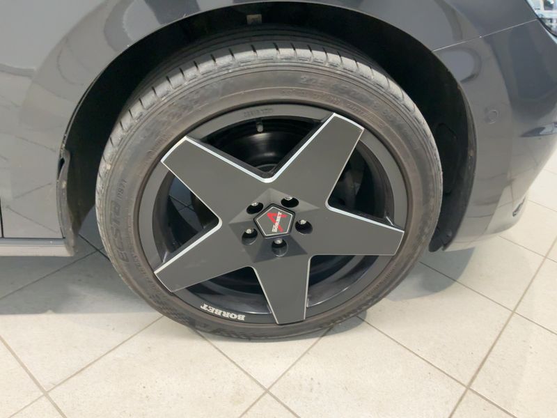 Volkswagen Touran 2.0 TDI IQ.DRIVE 2019 – снимка 11