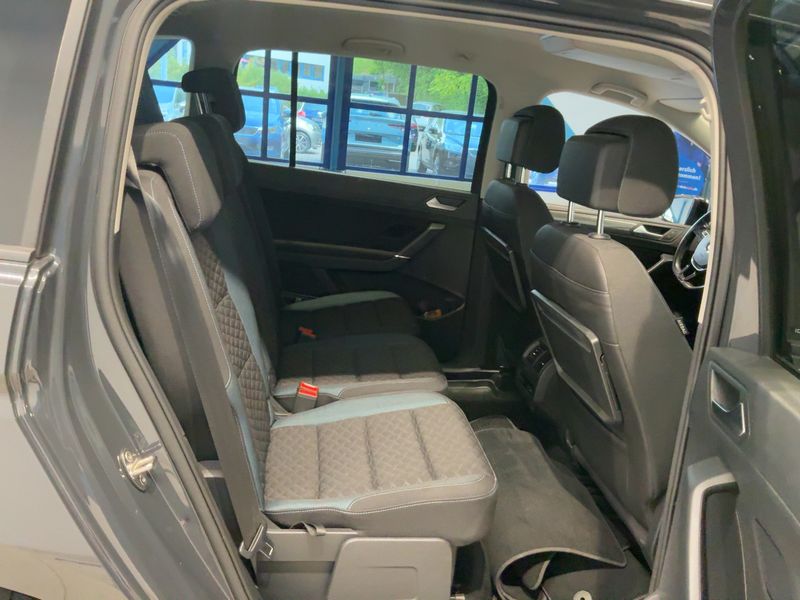 Volkswagen Touran 2.0 TDI IQ.DRIVE 2019 – снимка 20