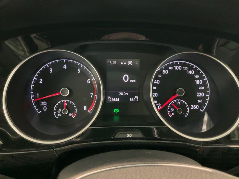 Volkswagen Touran 1.4 TSI Comfortline BlueMotion Tech 2017 – снимка 19