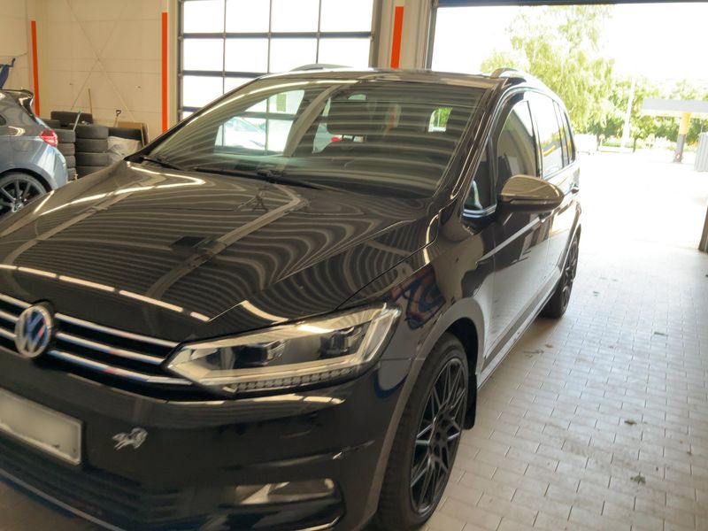 Volkswagen Touran 1.4 TSI Comfortline BlueMotion Tech 2017 – снимка 2