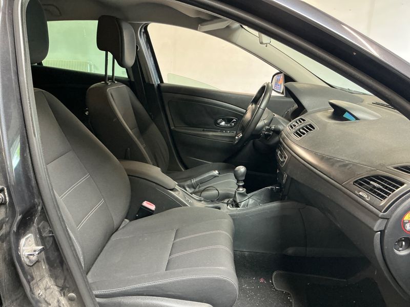 Renault Megane 1.2 Limited 2013 – снимка 3
