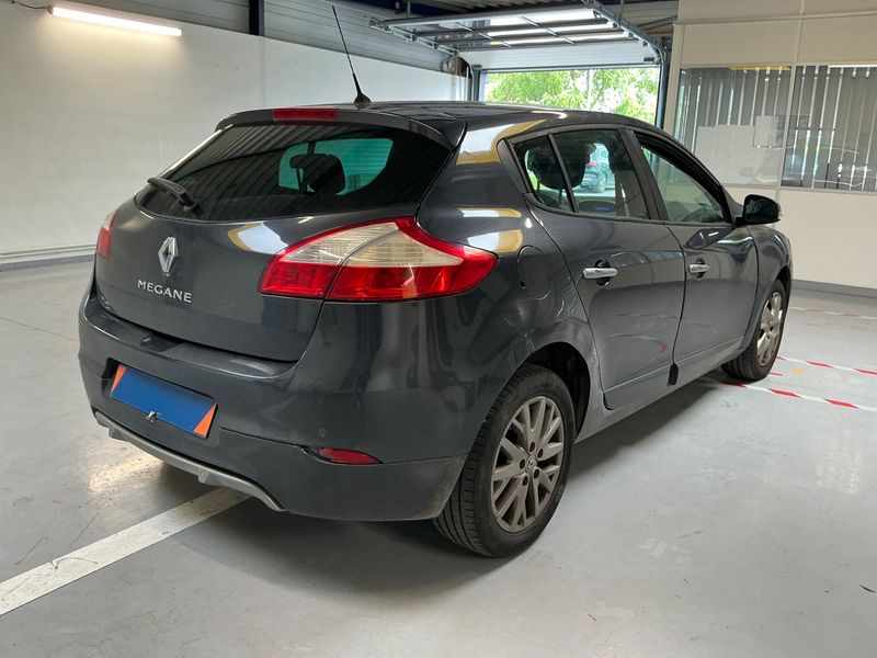 Renault Megane 1.2 Limited 2013 – снимка 2