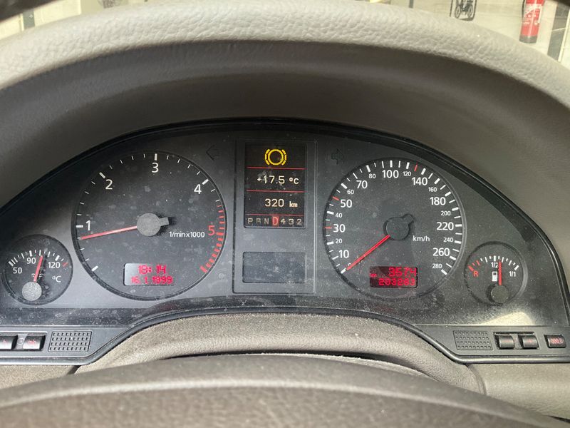 Audi A8 2.5 V6 TDI quattro 2000 – снимка 4