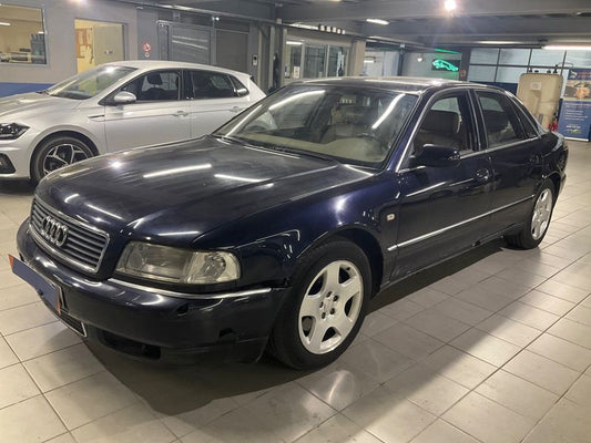 Audi A8 2.5 V6 TDI quattro 2000 – снимка 1
