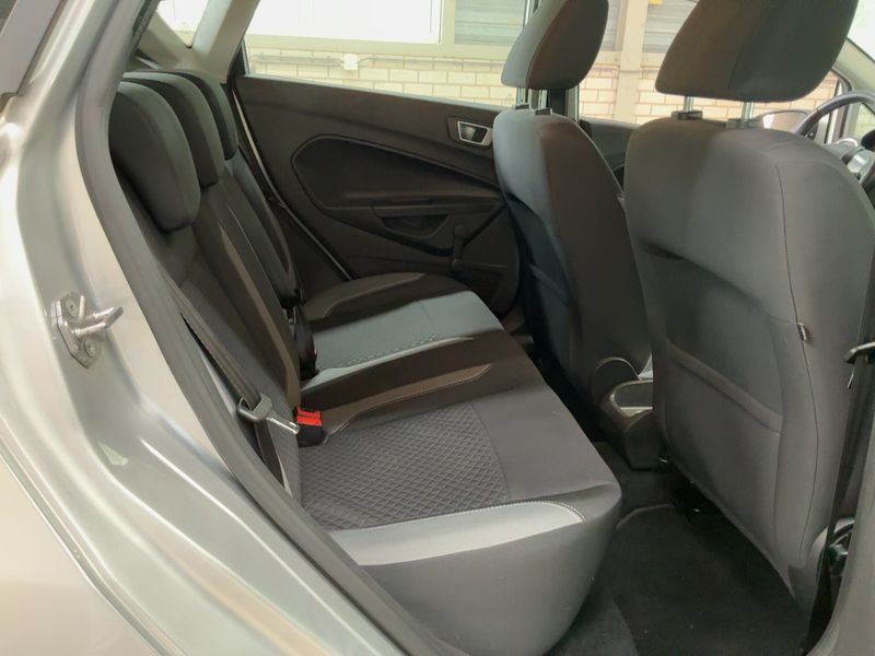 Ford Fiesta 1.0 SYNC Edition 2015 – снимка 19