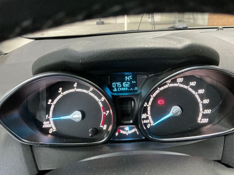 Ford Fiesta 1.0 SYNC Edition 2015 – снимка 18