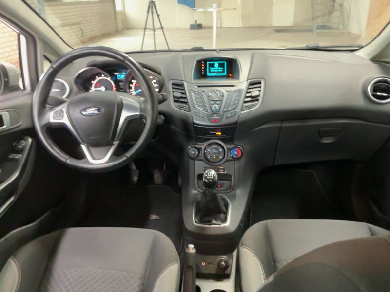 Ford Fiesta 1.0 SYNC Edition 2015 – снимка 17