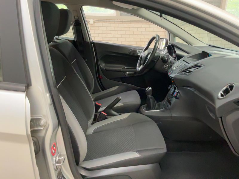 Ford Fiesta 1.0 SYNC Edition 2015 – снимка 16