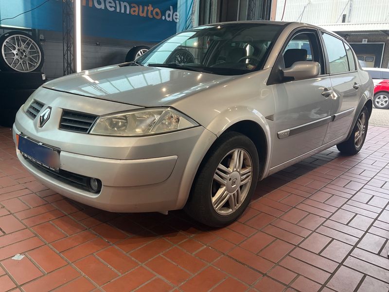 Renault Megane 1.6 Privilege 2005 – снимка 1