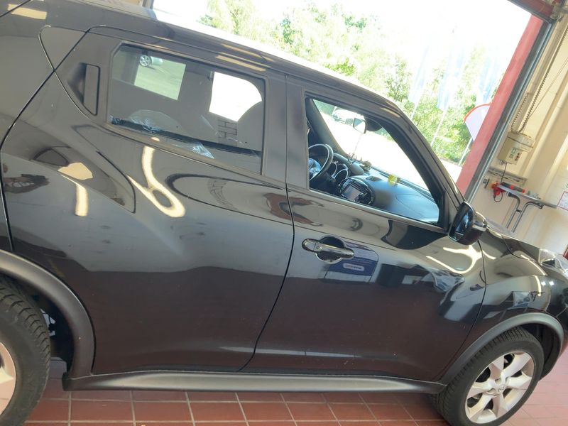 Nissan Juke 1.6 N-Connecta 2016 – снимка 10