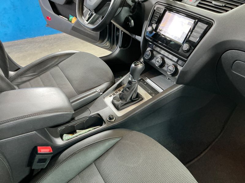 Skoda Octavia 1.2 TSI Style 2015 – снимка 26