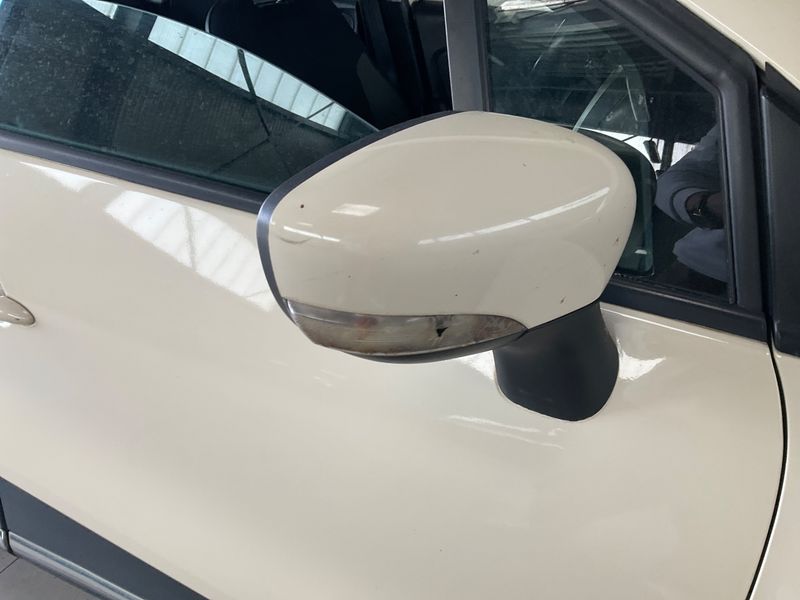 Renault Captur 1.5 dCi Energy Zen 2013 – снимка 25