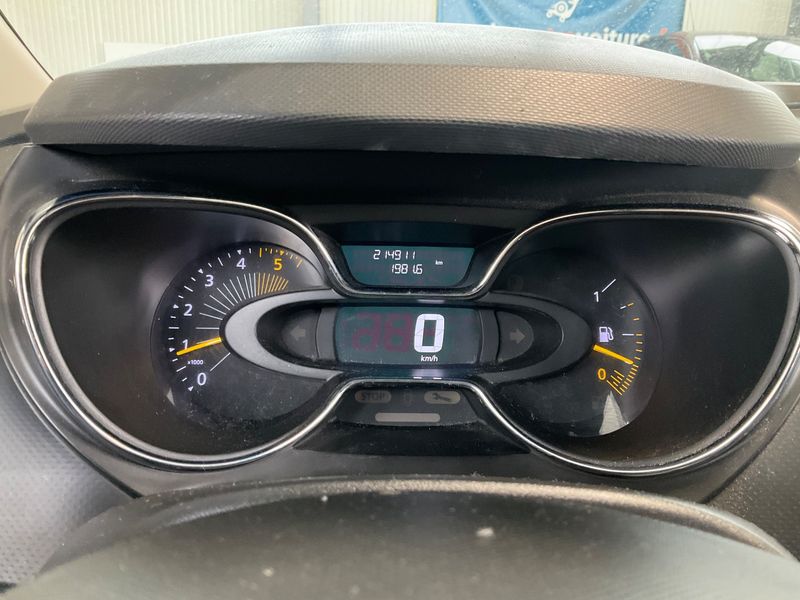 Renault Captur 1.5 dCi Energy Zen 2013 – снимка 18