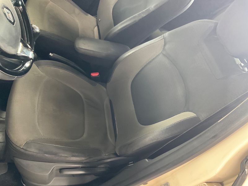 Renault Captur 1.5 dCi Energy Zen 2013 – снимка 29