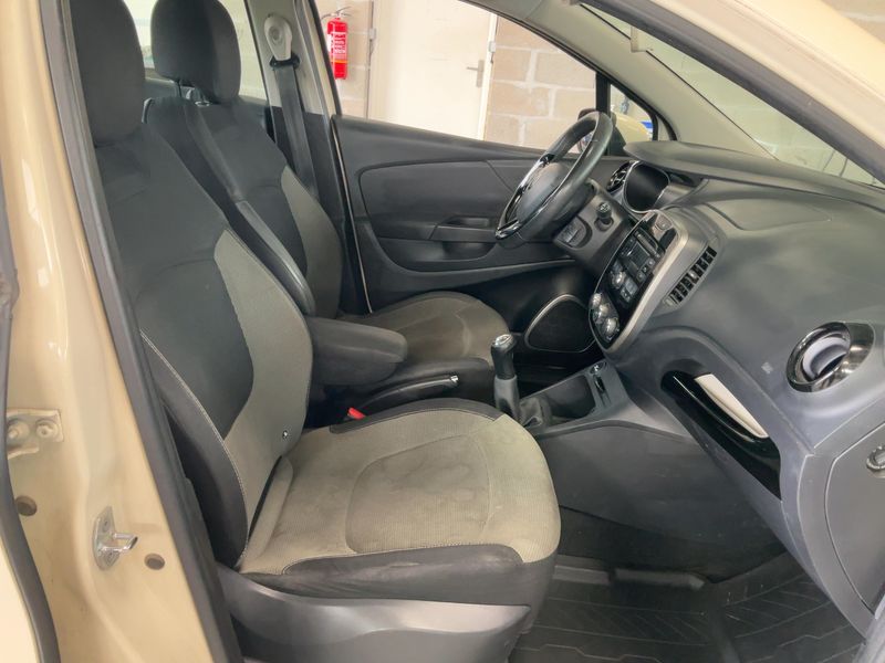 Renault Captur 1.5 dCi Energy Zen 2013 – снимка 16