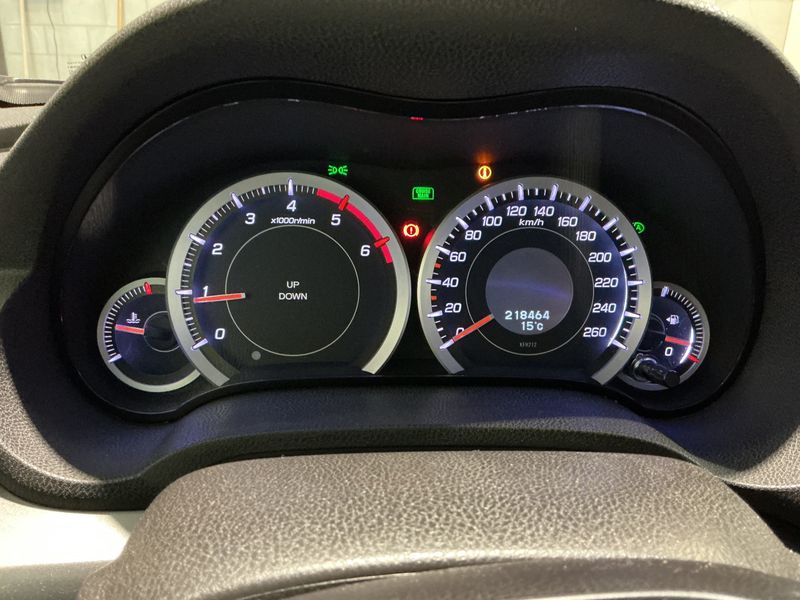 Honda Accord 2.2 DTEC Comfort 2012 – снимка 18