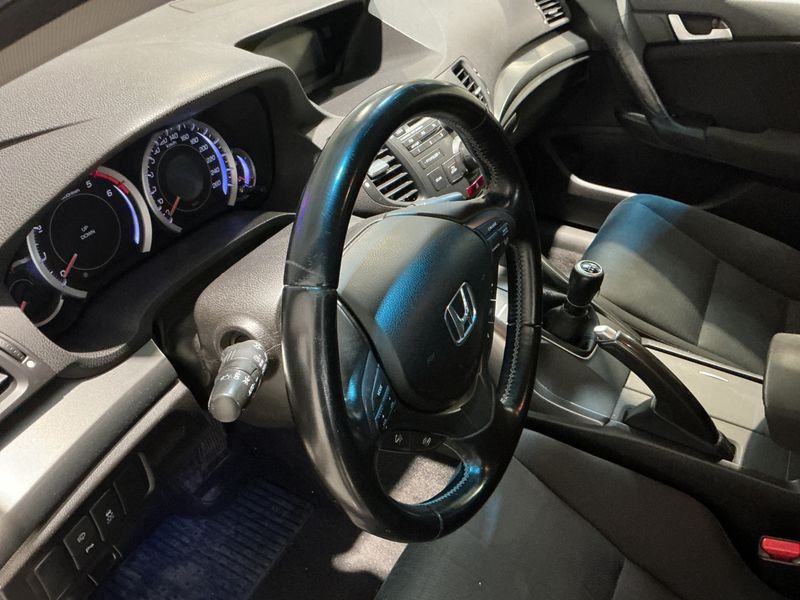 Honda Accord 2.2 DTEC Comfort 2012 – снимка 32