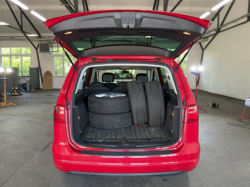 Seat Alhambra 2.0 TDI Style Allrad 2014 – снимка 16