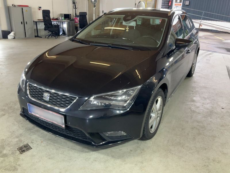 Seat Leon 1.6 TDI Style 4Drive 2014 – снимка 1