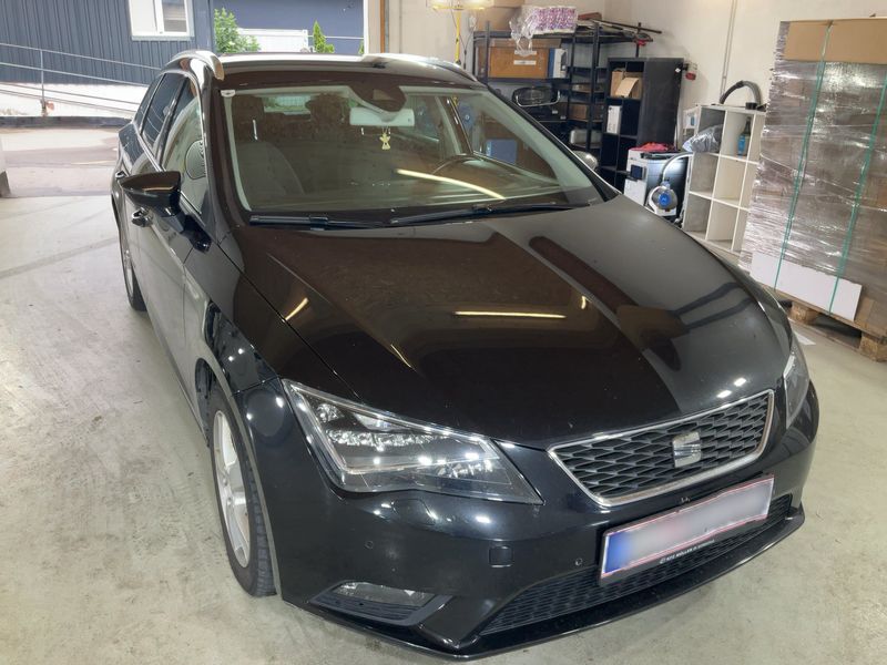 Seat Leon 1.6 TDI Style 4Drive 2014 – снимка на щета