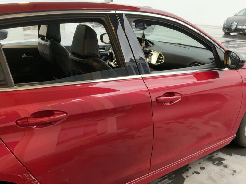 Peugeot 308 2.0 Blue-HDi Allure 2015 – снимка 10