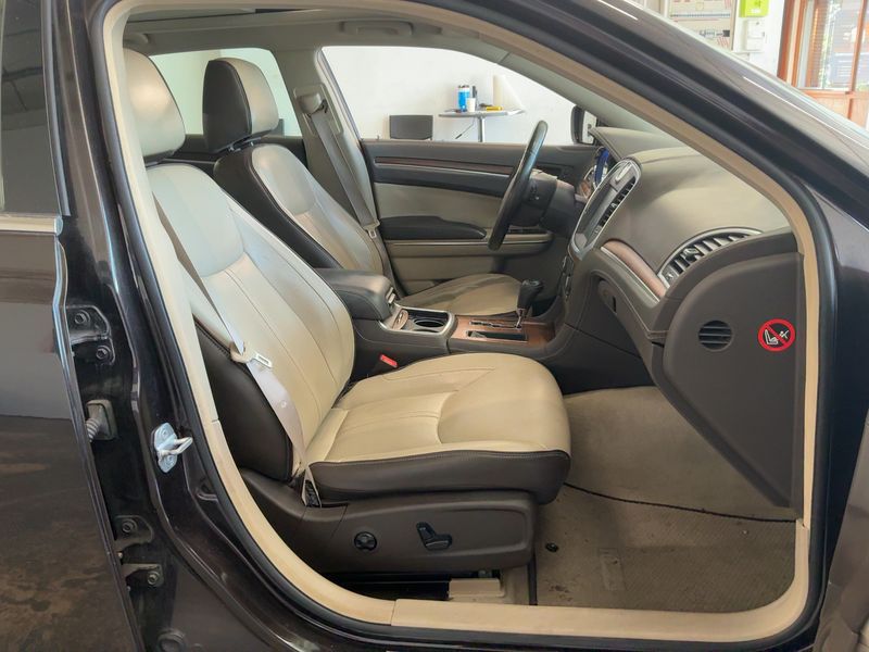 Lancia Thema 3.0 V6 CRD Executive 2012 – снимка 16