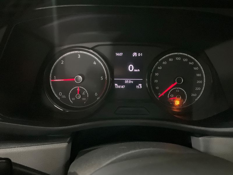 Volkswagen T6 Caravelle 2.0 TDI Trendline lang FWD 2021 – снимка 18
