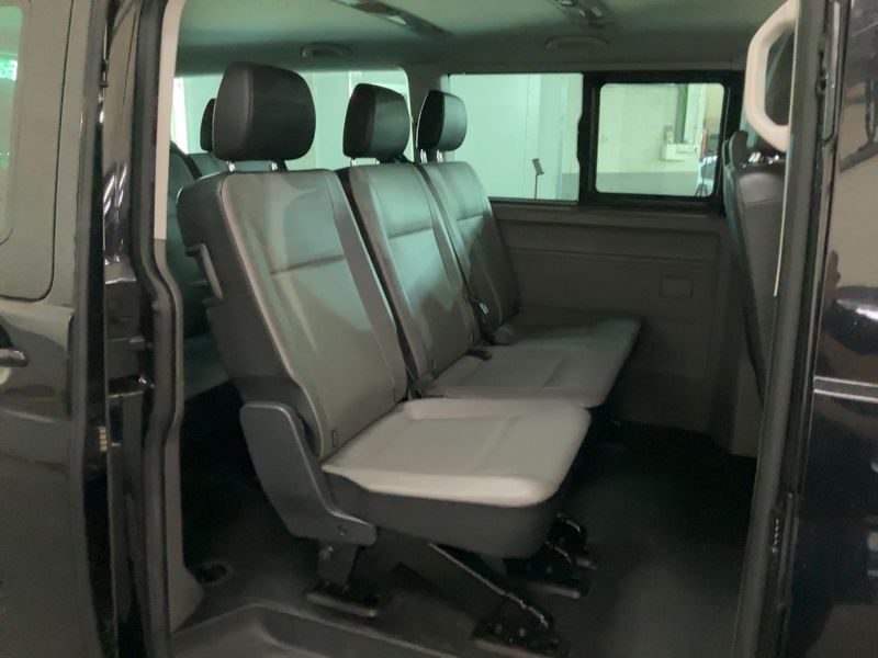 Volkswagen T6 Caravelle 2.0 TDI Trendline lang FWD 2021 – снимка 19