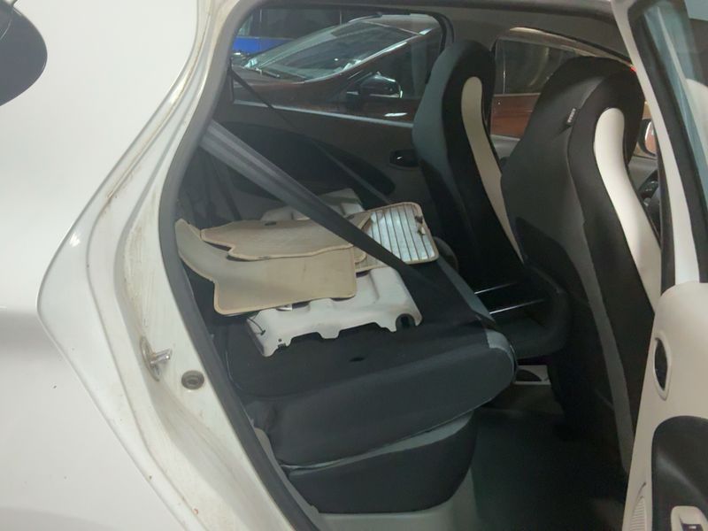Renault Zoe electric drive 43 kW Intens 2015 – снимка 20