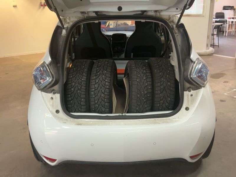Renault Zoe electric drive 43 kW Intens 2015 – снимка 16