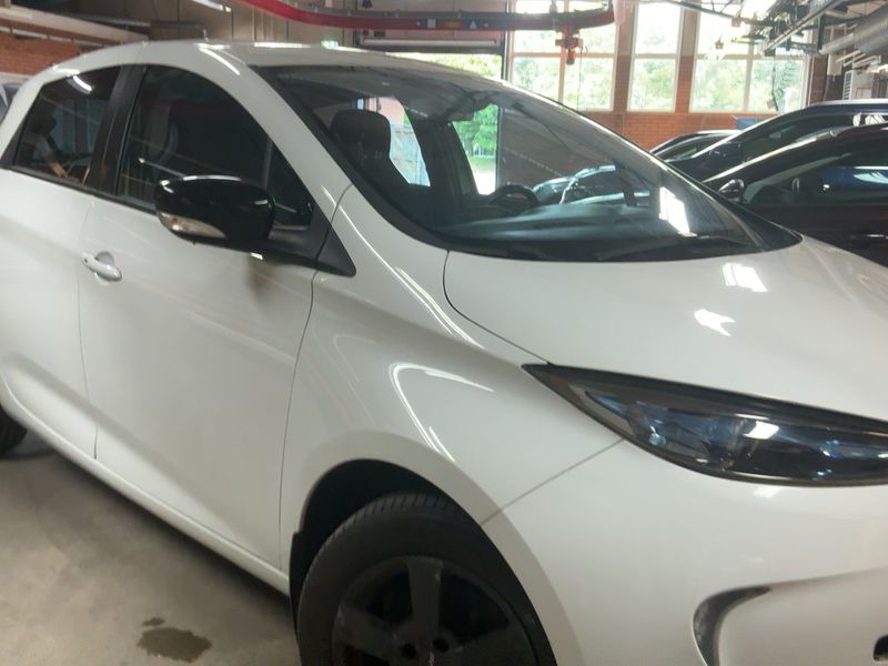 Renault Zoe electric drive 43 kW Intens 2015 – снимка 12