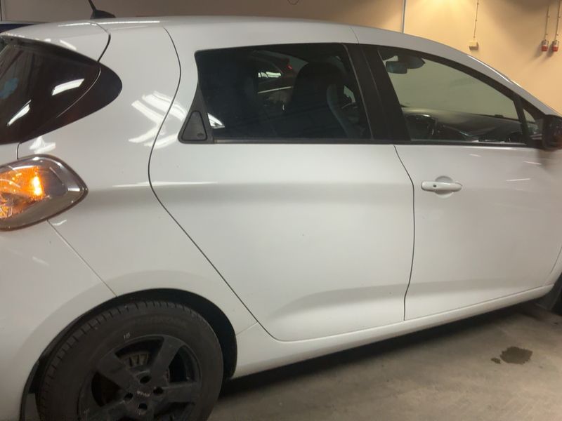Renault Zoe electric drive 43 kW Intens 2015 – снимка 8