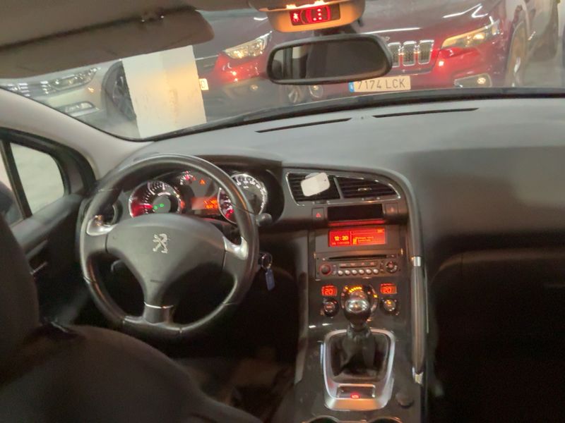 Peugeot 3008 1.6 Blue-HDi Style 2017 – снимка 17