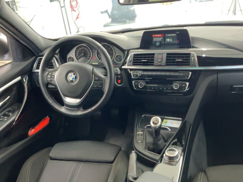 BMW 3er 318d Sport Line 2018 – снимка 18