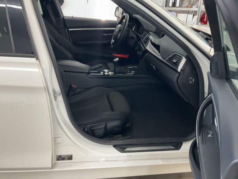 BMW 3er 318d Sport Line 2018 – снимка 17