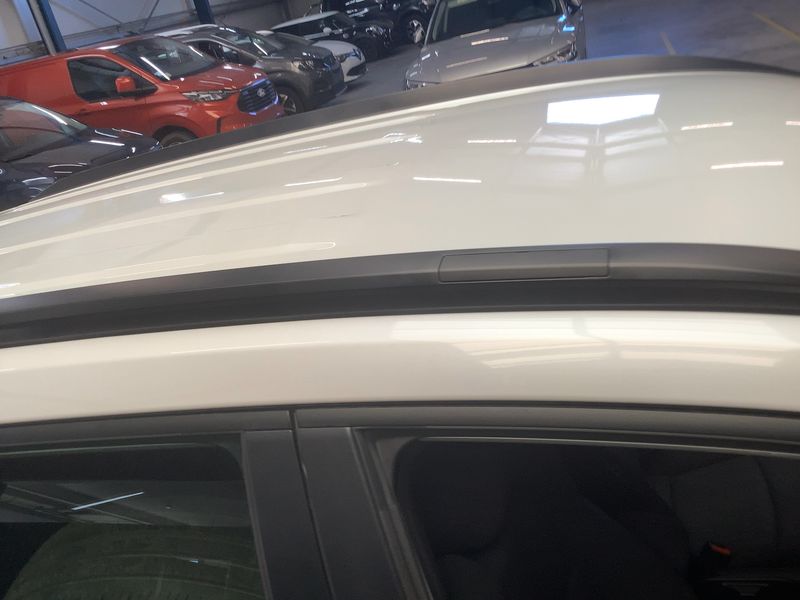 Toyota Corolla Cross 1.8 Hybrid FWD Comfort 2025 – снимка 13