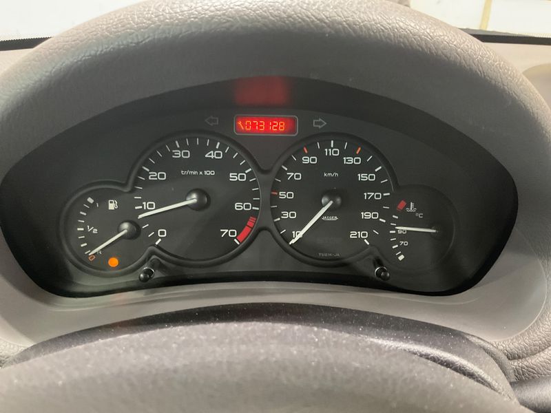 Peugeot 206 1.4 Style 2002 – снимка 4