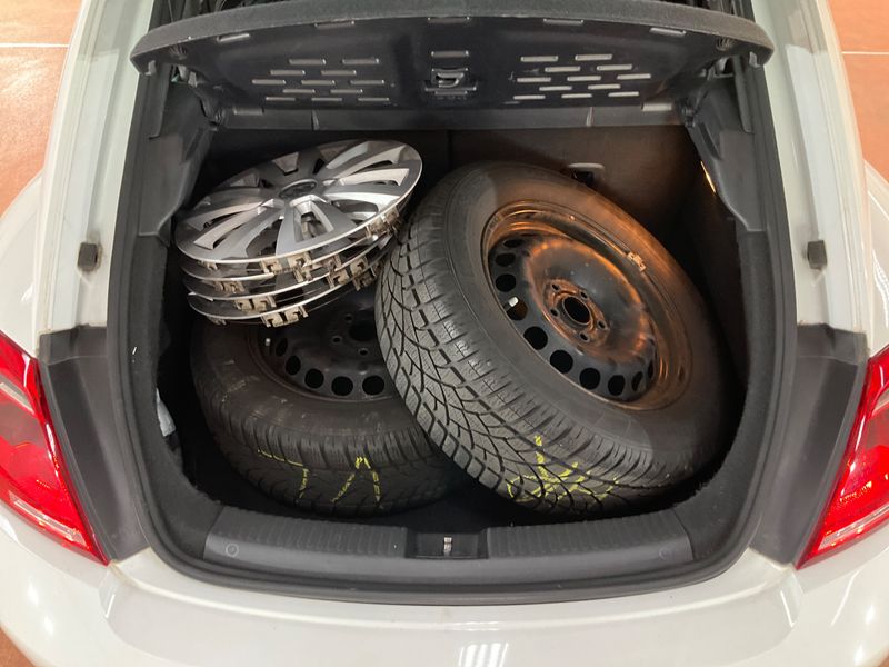Volkswagen Beetle 1.2 TSI Design BlueMotion Tech 2015 – снимка 27