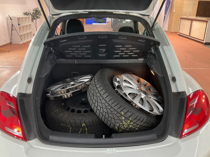 Volkswagen Beetle 1.2 TSI Design BlueMotion Tech 2015 – снимка 16