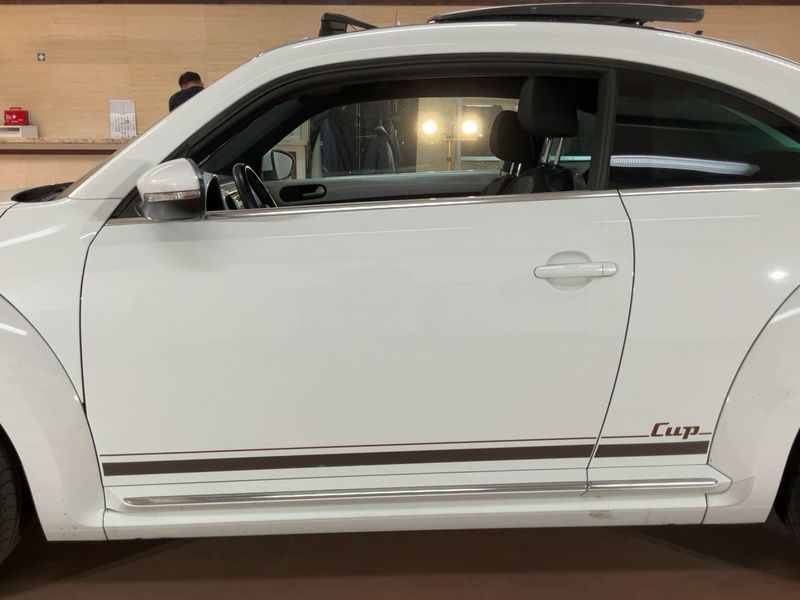 Volkswagen Beetle 1.2 TSI Design BlueMotion Tech 2015 – снимка 4