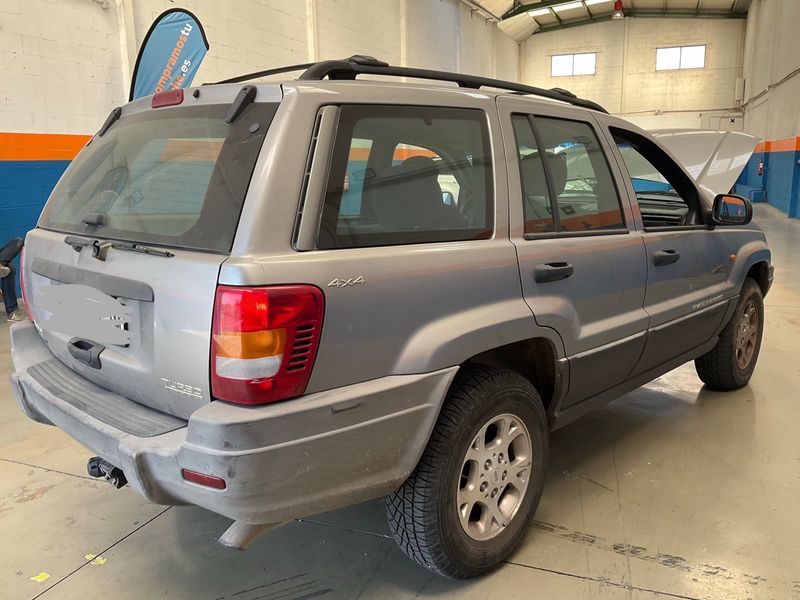Jeep Grand Cherokee 3.1 TD Laredo 2001 – снимка 2