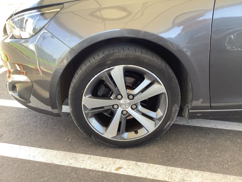 Peugeot 308 1.6 Blue-HDi Allure 2017 – снимка 3