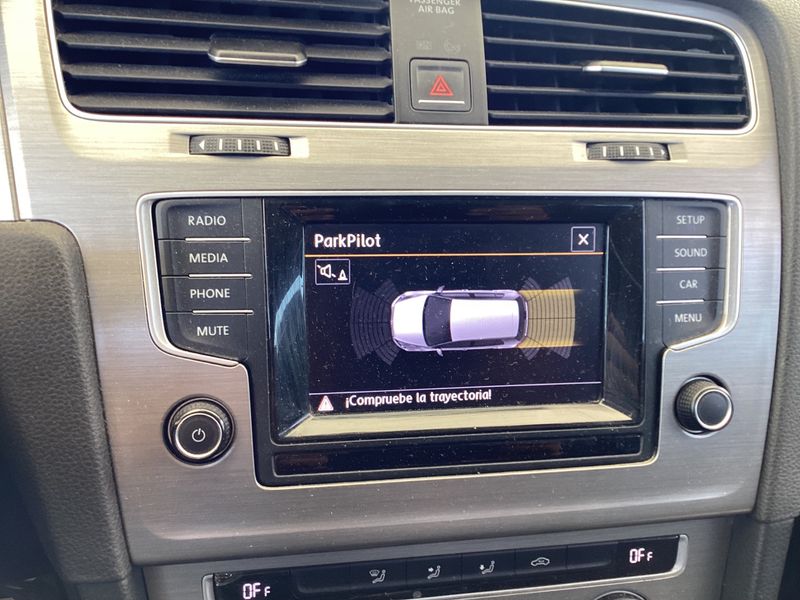 Volkswagen Golf VII 1.6 TDI Advance BlueMotion Tech 2014 – снимка 32