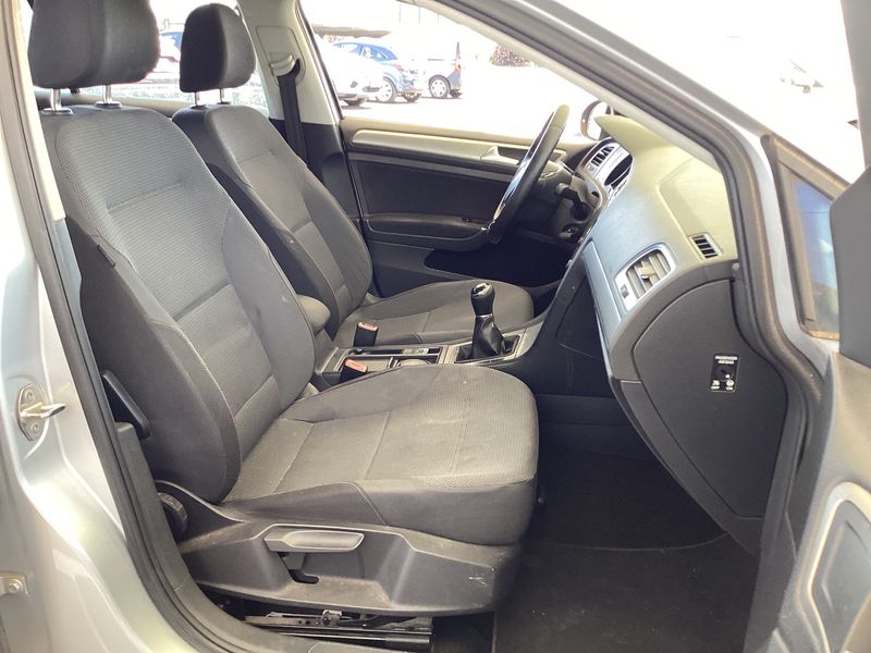 Volkswagen Golf VII 1.6 TDI Advance BlueMotion Tech 2014 – снимка 16